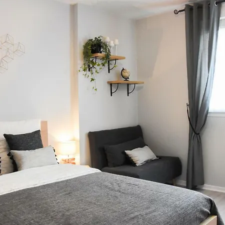 Ferienwohnung La Clef D'Aurelia Elancourt Exterior foto